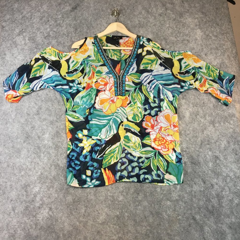Melissa Paige Top M Chiffon 3/4 Sleeve Tropical Print Beaded V Neck Jewel Casual